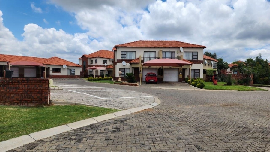 To Let 3 Bedroom Property for Rent in Waterval East North West